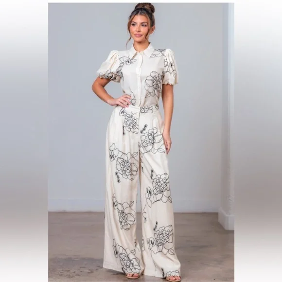 255. Embroidered Cream Floral Bubble sleeve Wide-Leg pants set - Picture 2 of 4